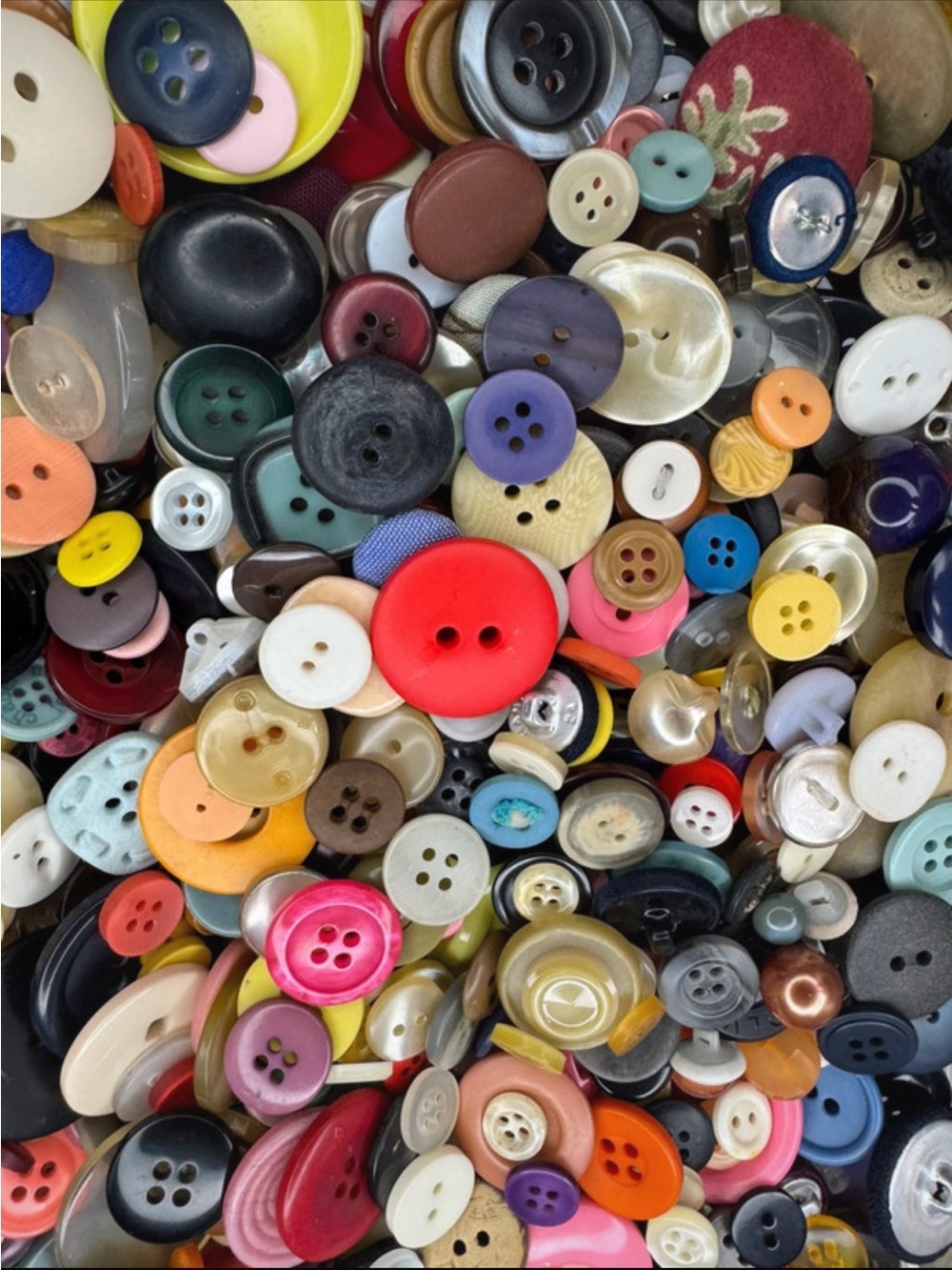Mystery 2oz bag of vintage Sewing Buttons
